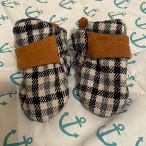 Baby boy Velcro slippers